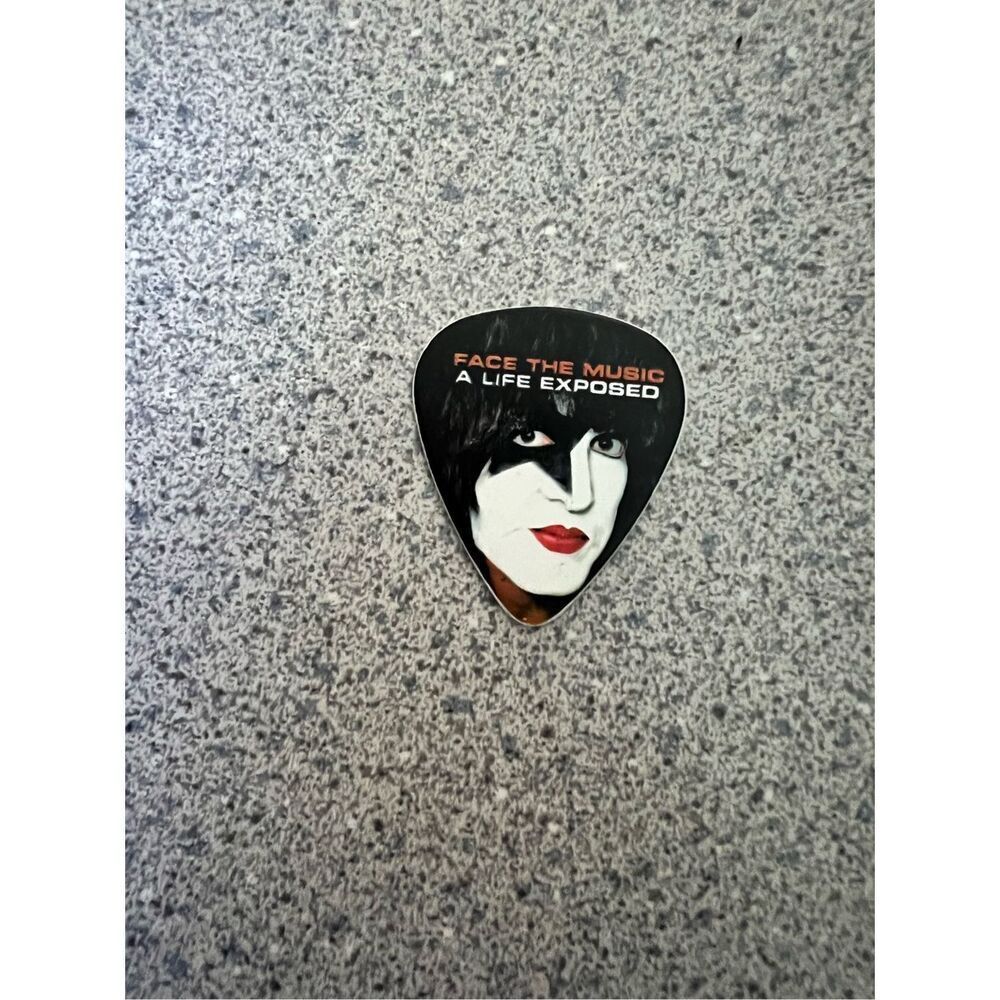 KISS Paul Stanley face THE Music book Tour Signed Makeup guitar Pick Rock Band